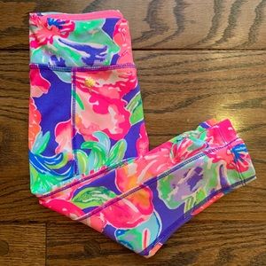 Little Grls Size 2-3 Lilly  Pulitzer Capri Legging
